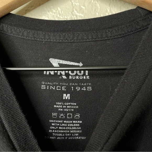 In N Out Hamburgers No Delay Company Store Pocket T-Shirt - Picture 6 of 6